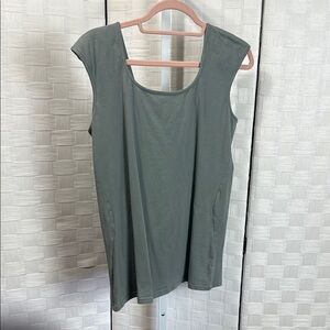 Under Cover Agent Women's Sleeveless‎ Top in Gray